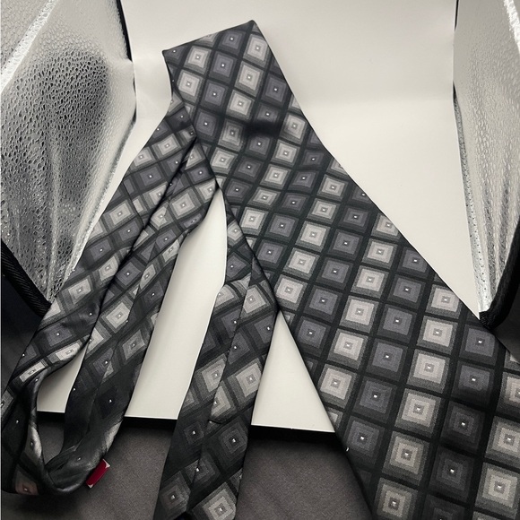 John Ashford Black and Gray Geometric Tie - Picture 4 of 4